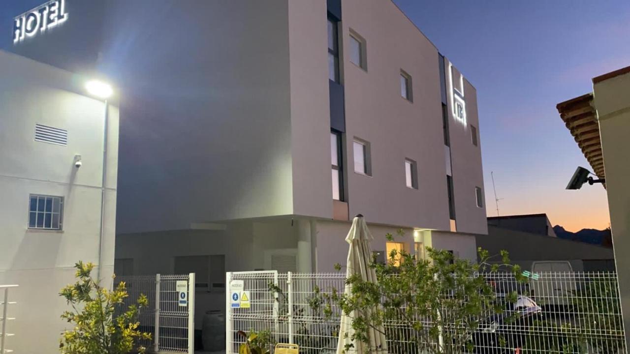 Hotel Ibi Exterior photo